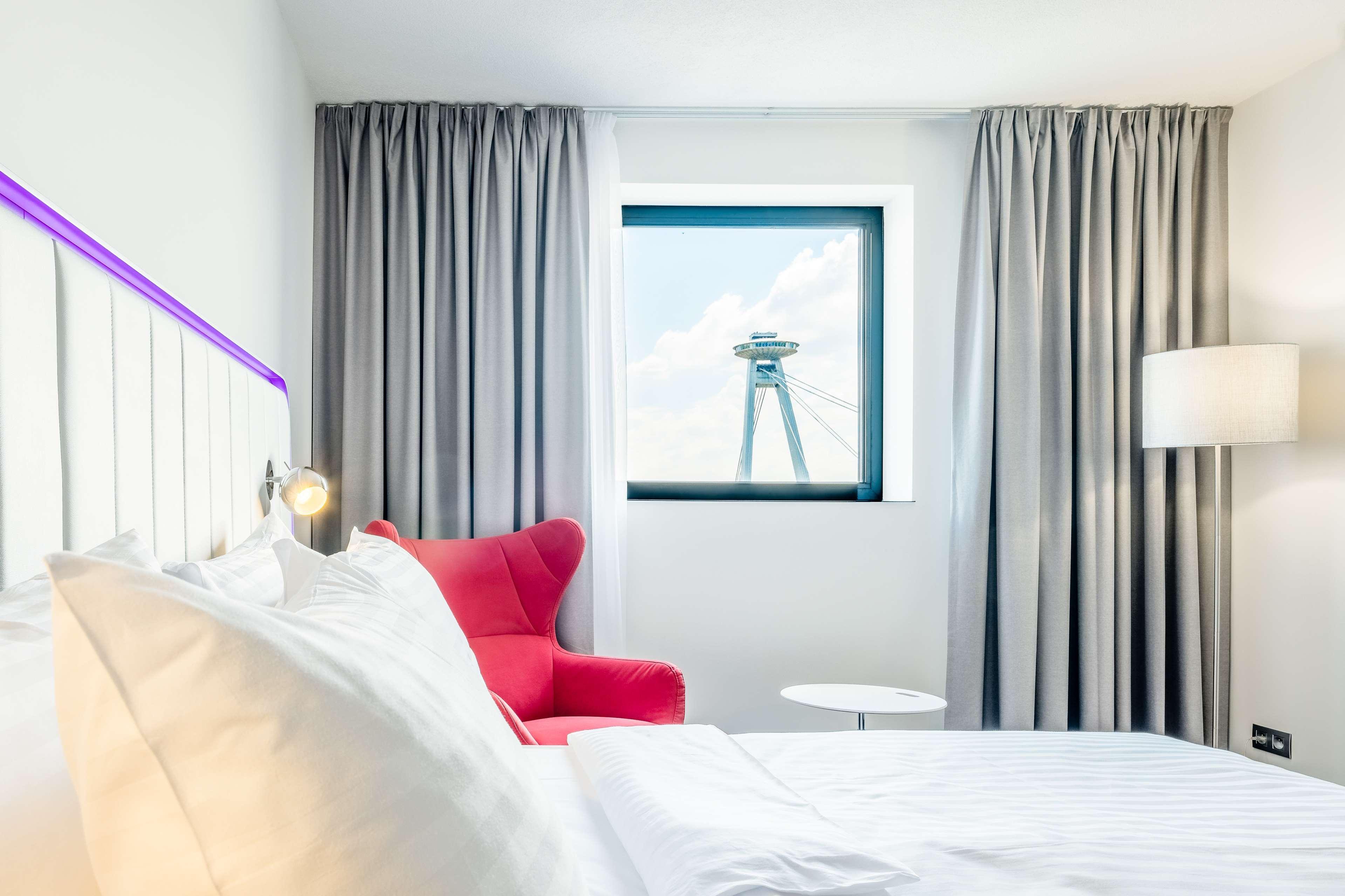 Park Inn By Radisson Danube Bratislava Extérieur photo
