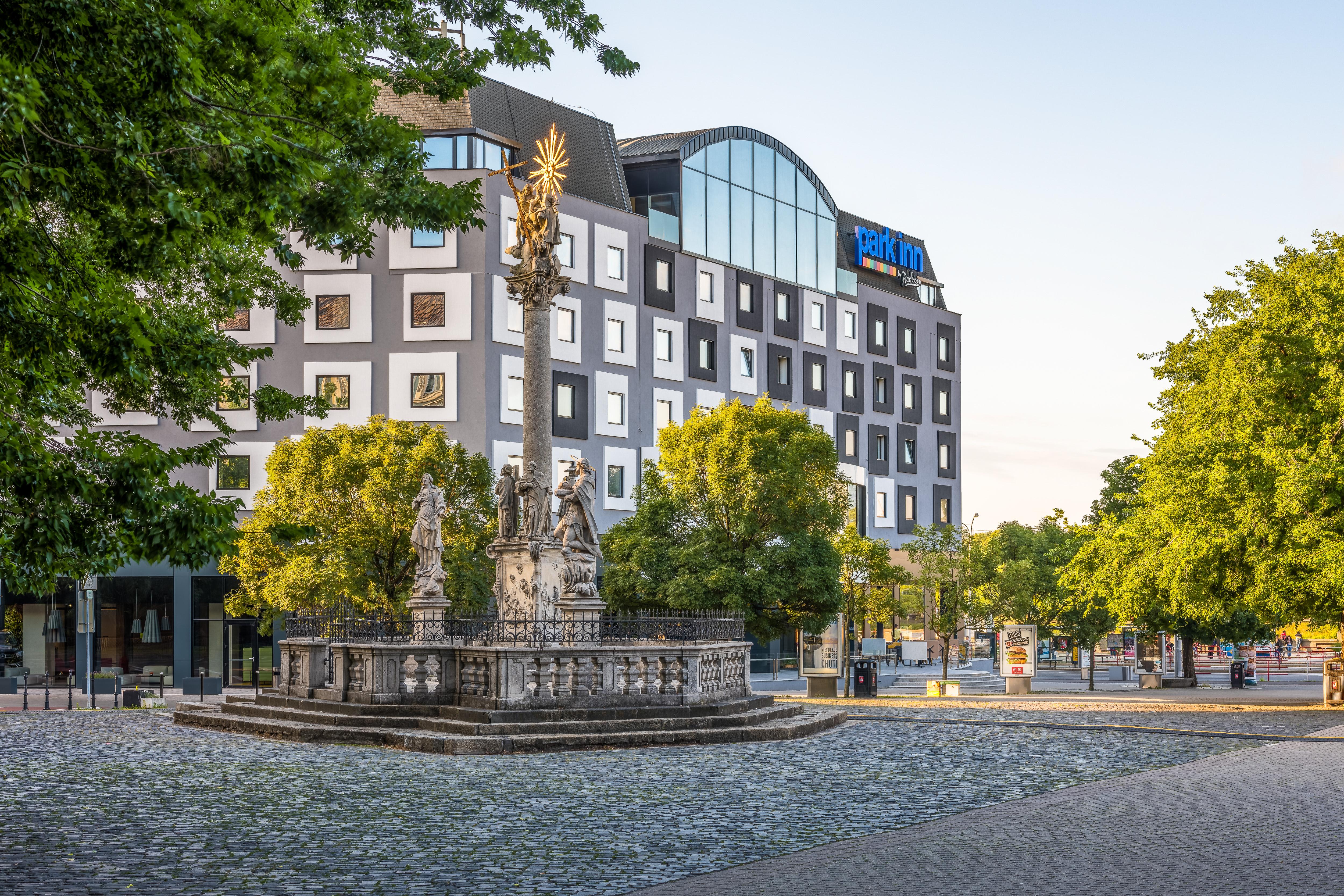 Park Inn By Radisson Danube Bratislava Extérieur photo