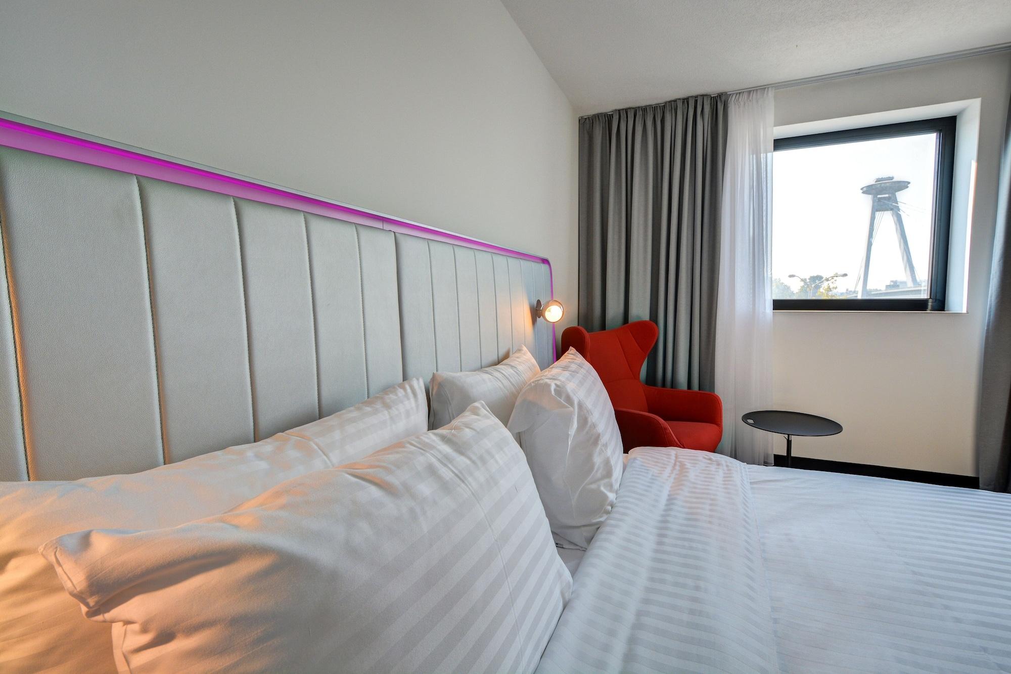 Park Inn By Radisson Danube Bratislava Extérieur photo