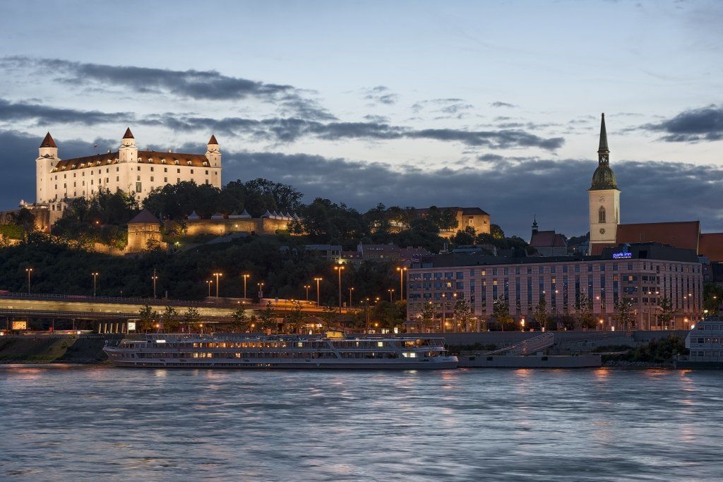 Park Inn By Radisson Danube Bratislava Extérieur photo